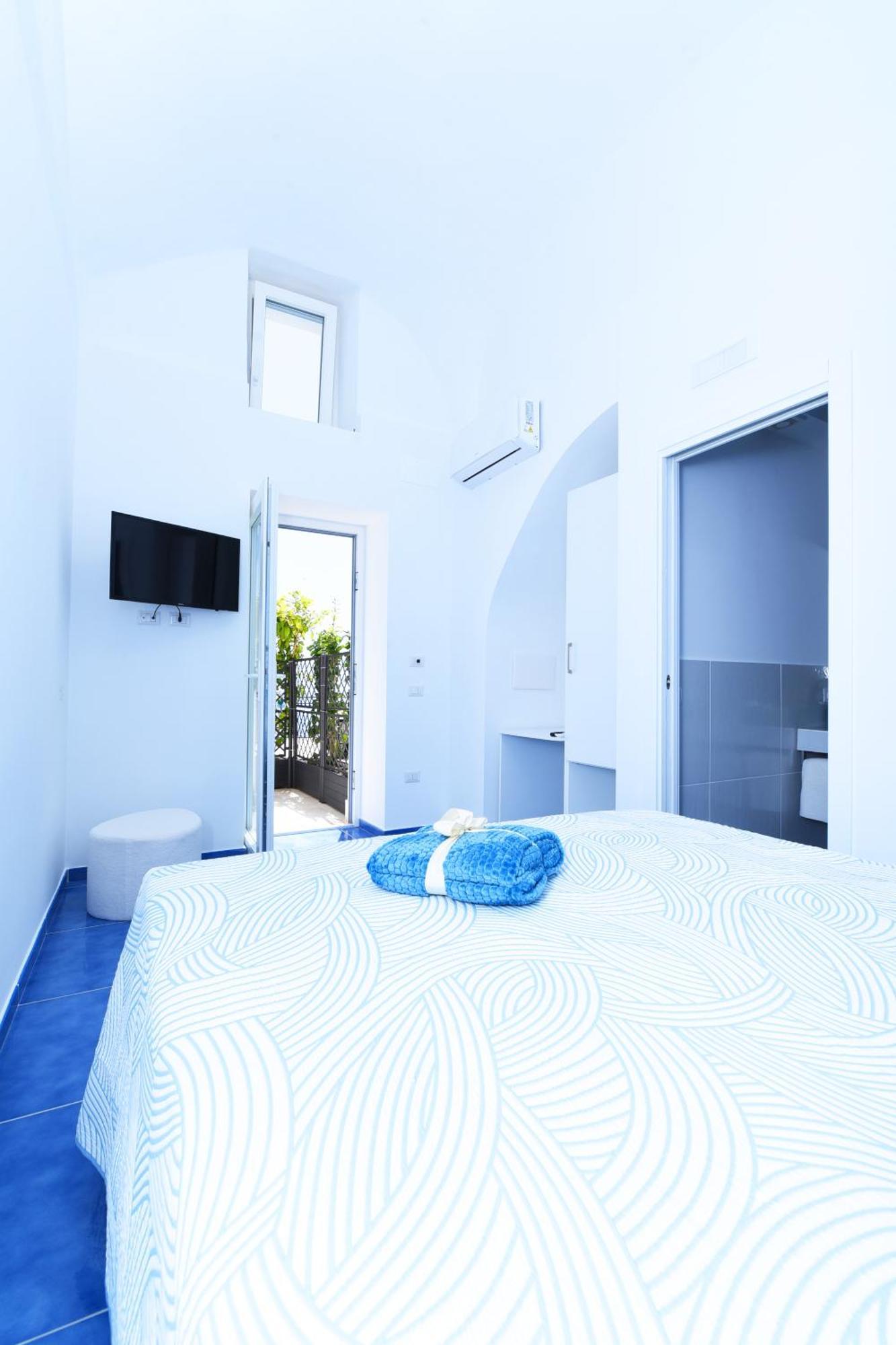 B&B Blue View Фуроре Екстериор снимка