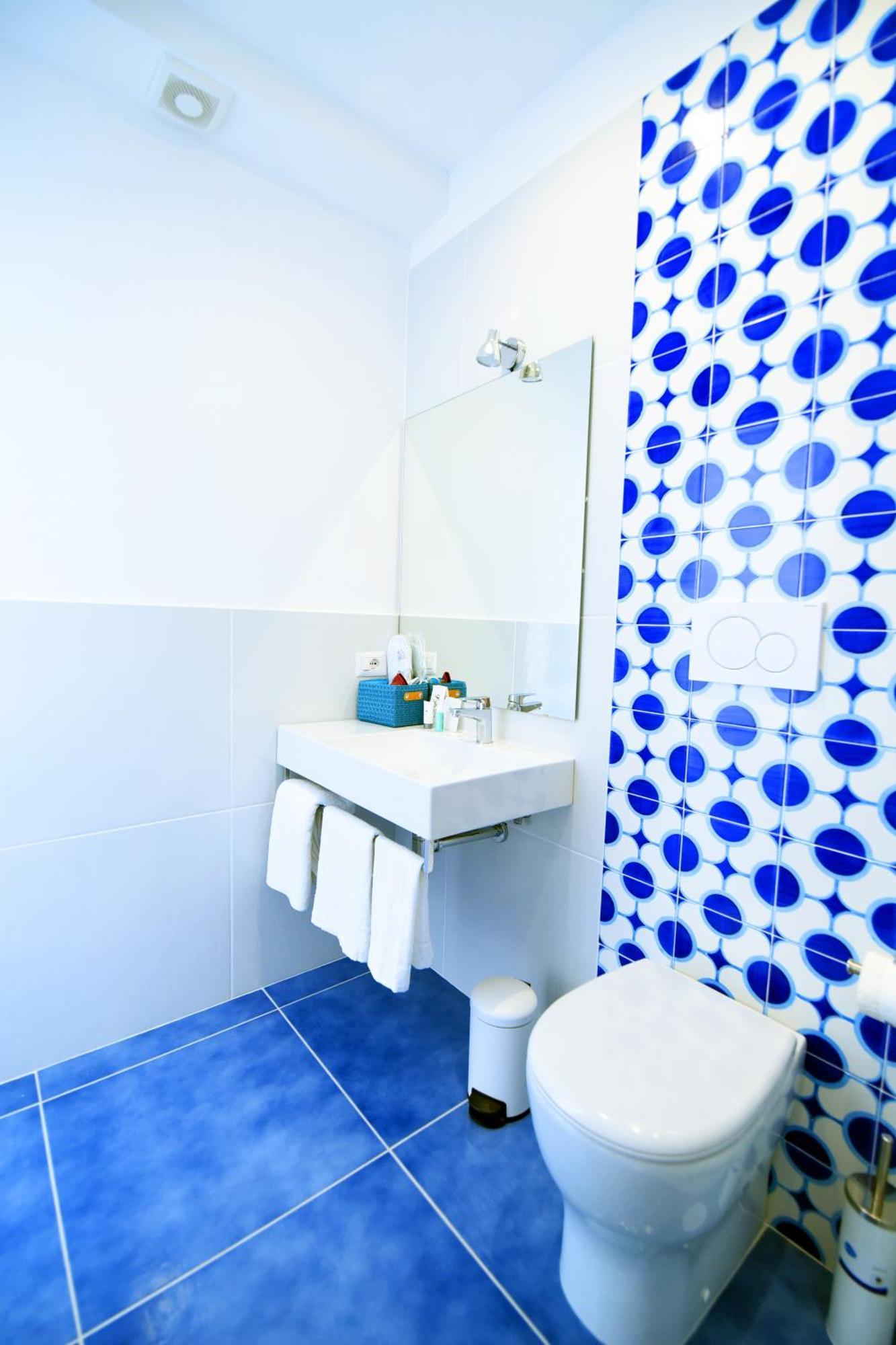 B&B Blue View Фуроре Екстериор снимка
