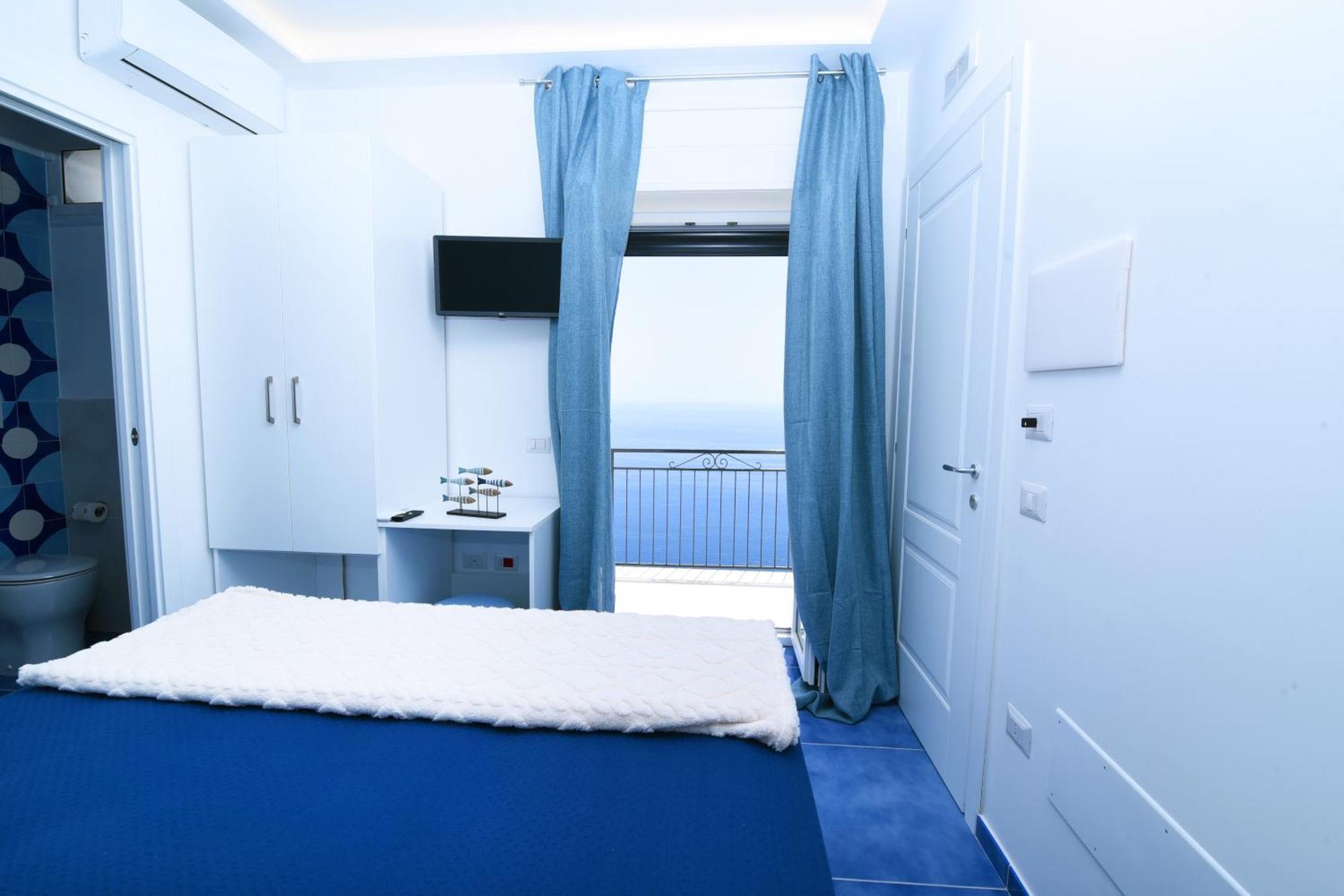 B&B Blue View Фуроре Екстериор снимка